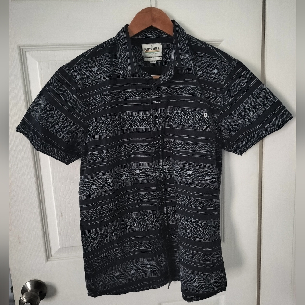 Rip Curl Men's Black Patterned Shirt